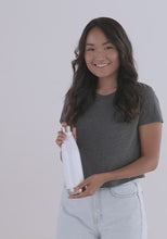 Load and play video in Gallery viewer, Stainless Steel Water Bottle.mp4